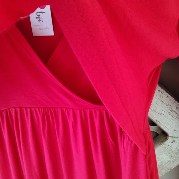 Times Two Maternity 3/4 Sleeve Layered Button Front Nursing Tunic Top in Red - Picture 6 of 8